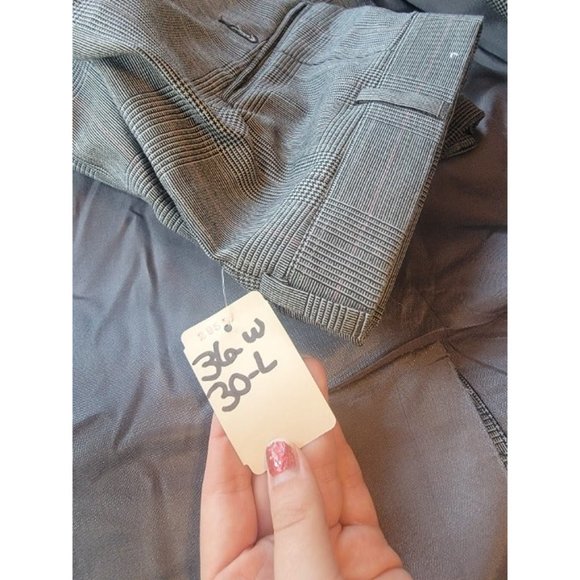 Grey suit - Picture 6 of 6